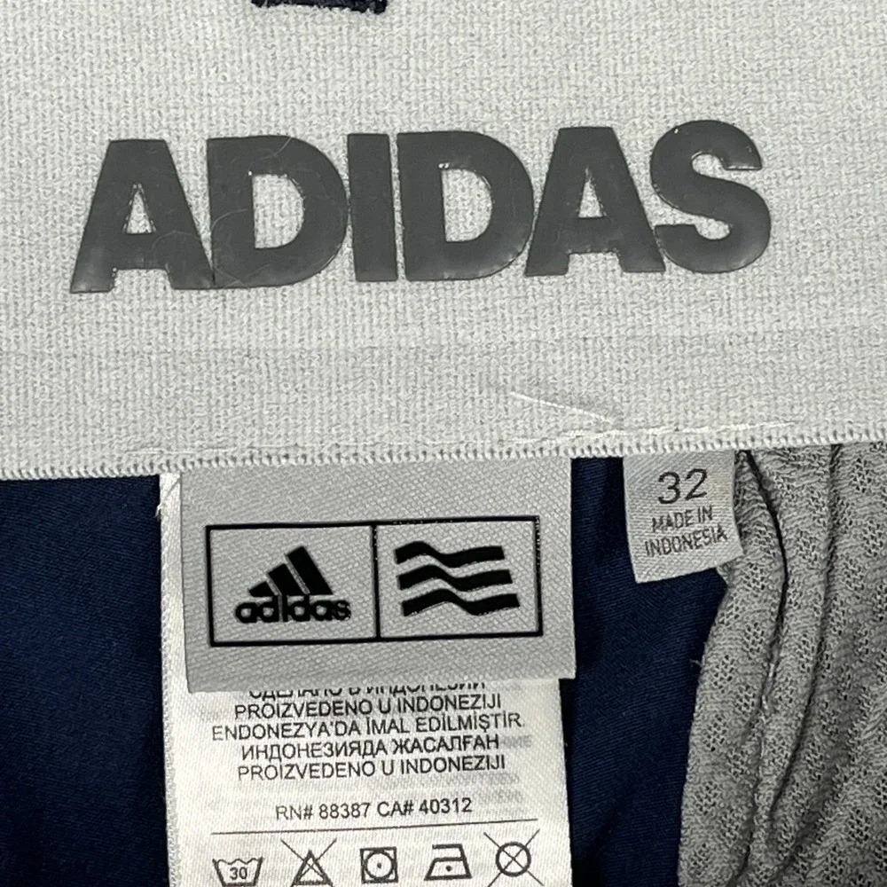 Adidas Golf Shorts Mens 32 Blue Stretch Performance Flat Front Gripper Waistband